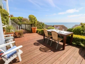 Ventnor self catering apartment for couples