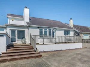 Moelfre large group holiday cottage