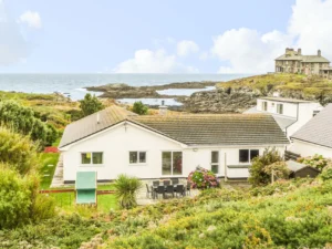 Trearddur Bay large cottage with hot tub