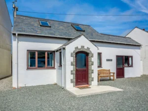 Aberdaron coastal pet friendly cottage