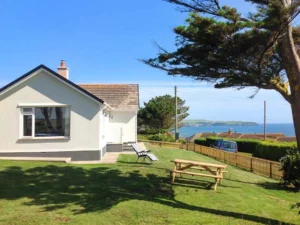 Bigbury on Sea dog friendly coastal cottage