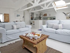 Mousehole converted loft sleeps 4