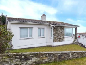 Polzeath cheap beachside bungalow