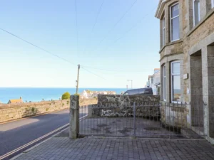 St Ives luxury holiday home sleeps 9