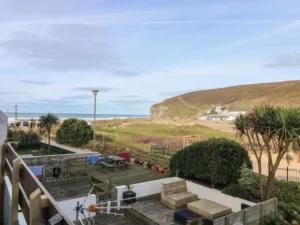 Porthtowan self-catering budget apartment