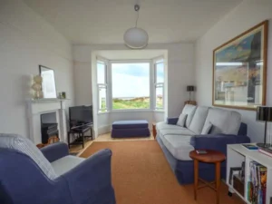 Rhosneigr budget pet friendly group cottage