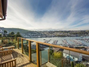 Kingswear large group luxury holiday home