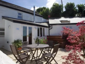 Hayle two bed hot tub cottage sleeps 4