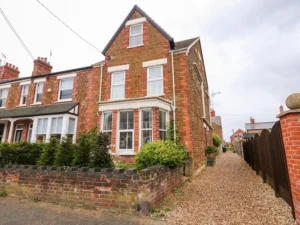 Hunstanton four bed pet friendly cottage