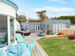 Mawgan Porth beach house sleeps 22