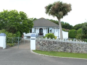 St Austell pet friendly bungalow sleeps 6