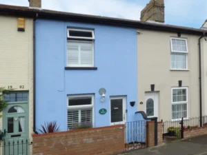 Lowestoft budget pet friendly cottage