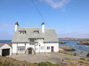 Trearddur Bay beachfront cottage sleeps 12