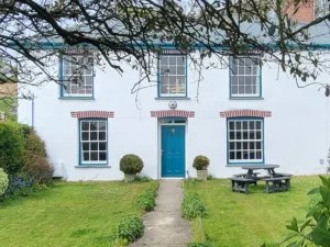 Widemouth Bay large group cottage