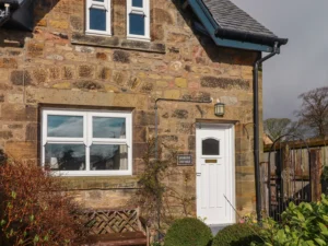 Alnmouth budget pet friendly cottage