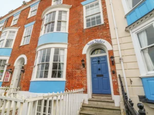 Weymouth beachfront luxury sleeps 13