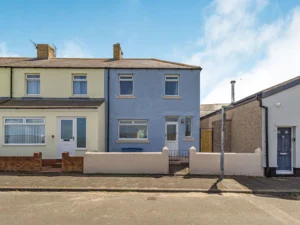 Amble by the Sea cottage by the beach