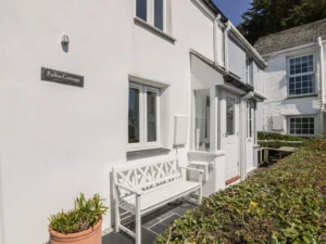 St Mawes self-catering cottage sleeps 4