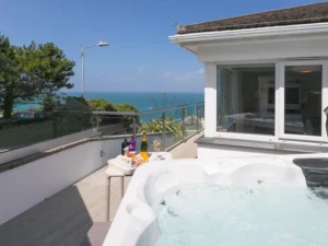 Luxury escape with hot tub and sea views