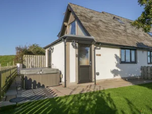 Cumbria couples cottage with private hot tub