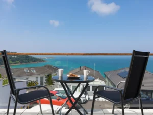 Cornwall coastal hot tub cottage sleeps 6