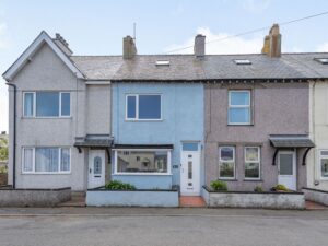 Cemaes Bay pet friendly sleeps 6