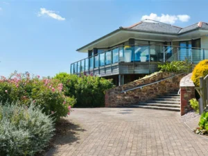 Dartmouth luxury cottage with hot tub