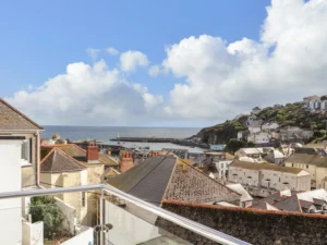 Mevagissey dog friendly cottage sleeps 6