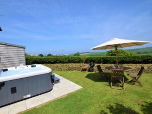 North Devon converted barn with hot tub