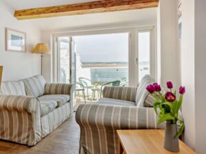 Appledore pet friendly coastal cottage