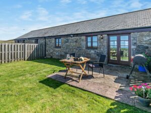 Sennen Cove pet friendly cottage sleeps 2