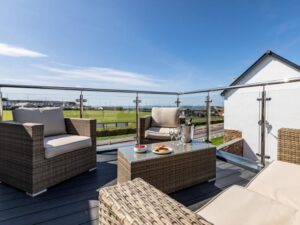 Westward Ho luxury hot tub holiday home