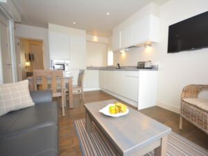 Saundersfoot one bed apartment for couples