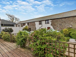 Bude 6 bed self catering sleeps 12