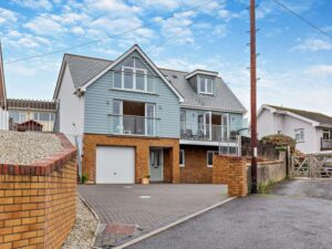 Appledore large group pet friendly sleeps 8