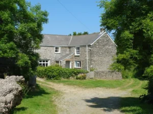 Veryan 4 bed pet friendly self catering sleeps 8