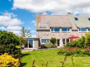 Isle of Purbeck holiday home sleeps 7