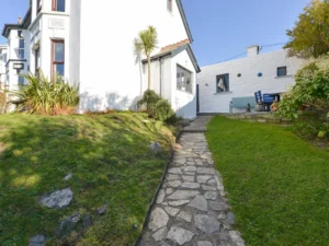 Treknow 2 bed self catering holiday cottage