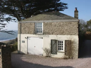 Strete 2 bed seafront cottage with sea views