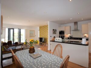 Ilfracombe seaside holiday home sleeps 6