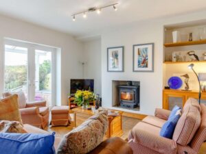 Polruan dog friendly with estuary views