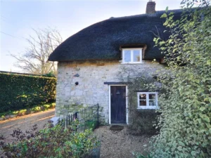 West Lulworth budget dog friendly cottage