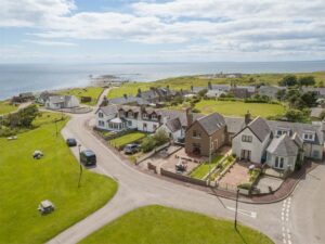 Brora self-catering seaside holiday cottage