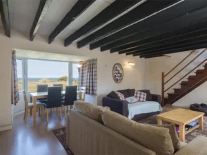 Mundesley budget seaside cottage sleeps 5