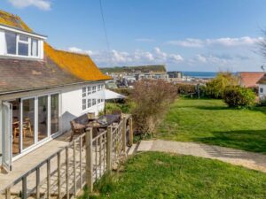 West Bay dog friendly cottage sleeps 8