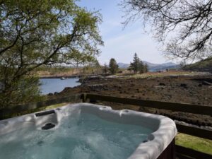 Highlands hot tub lodge for couples