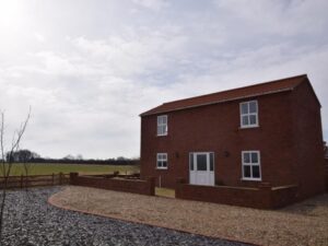 Cleethorpes couples hot tub cottage