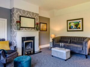 Eastbourne stylish apartment sleeps 4