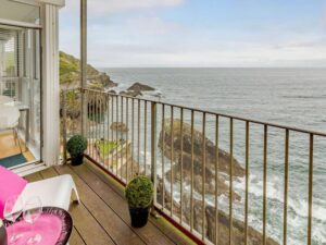 Ilfracombe 2 bed holiday apartment sleeps 4