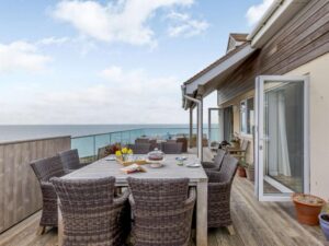 West Bay pet friendly beach house sleeps 8